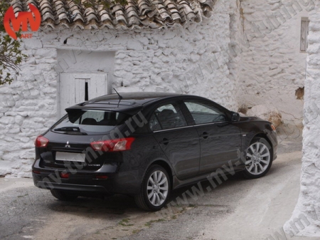 АБС-пластик Спойлер на 5D HB Lancer X